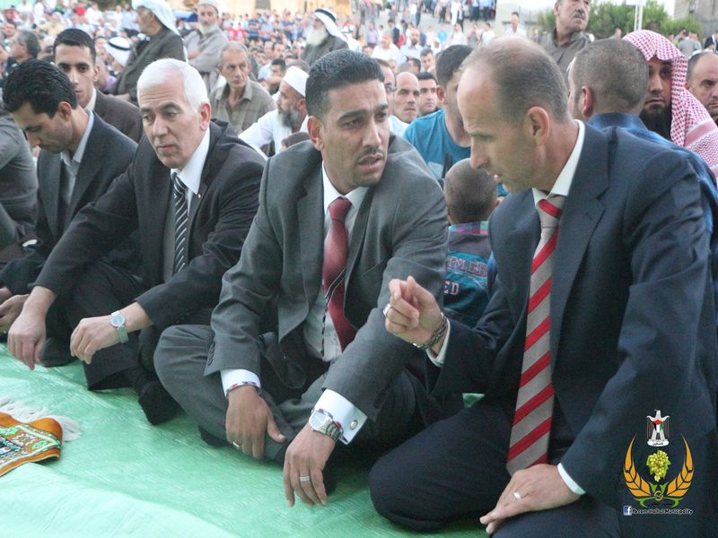 للمرة الأولى تقام صلاة العيد في ساحة بلدية حلحول